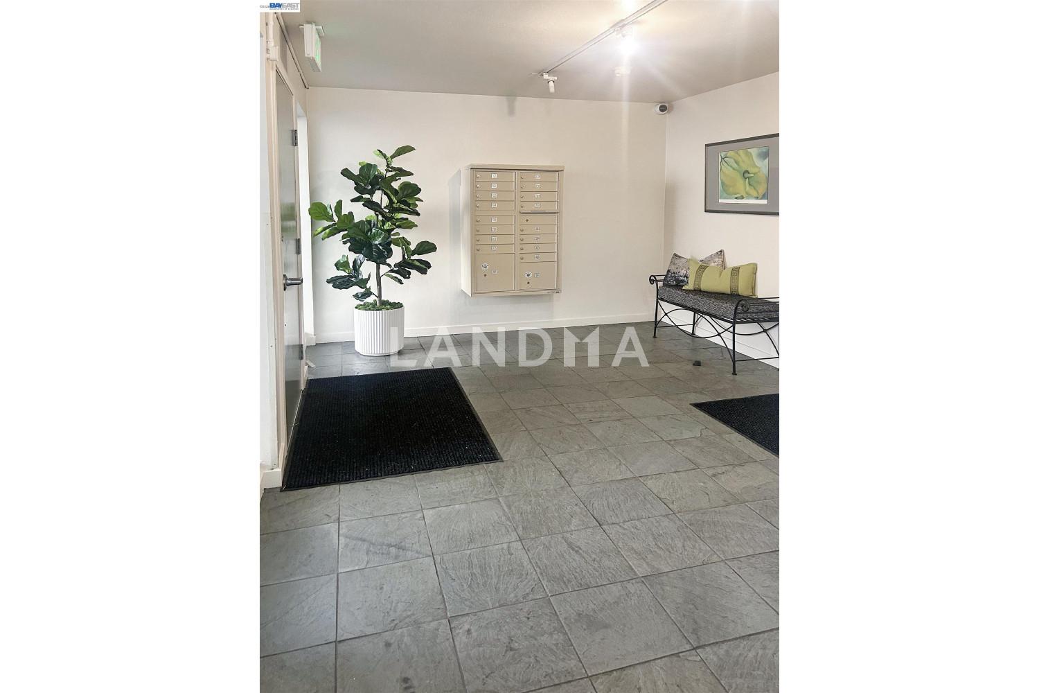 5335 Broadway Terrace #204 官网图片 17