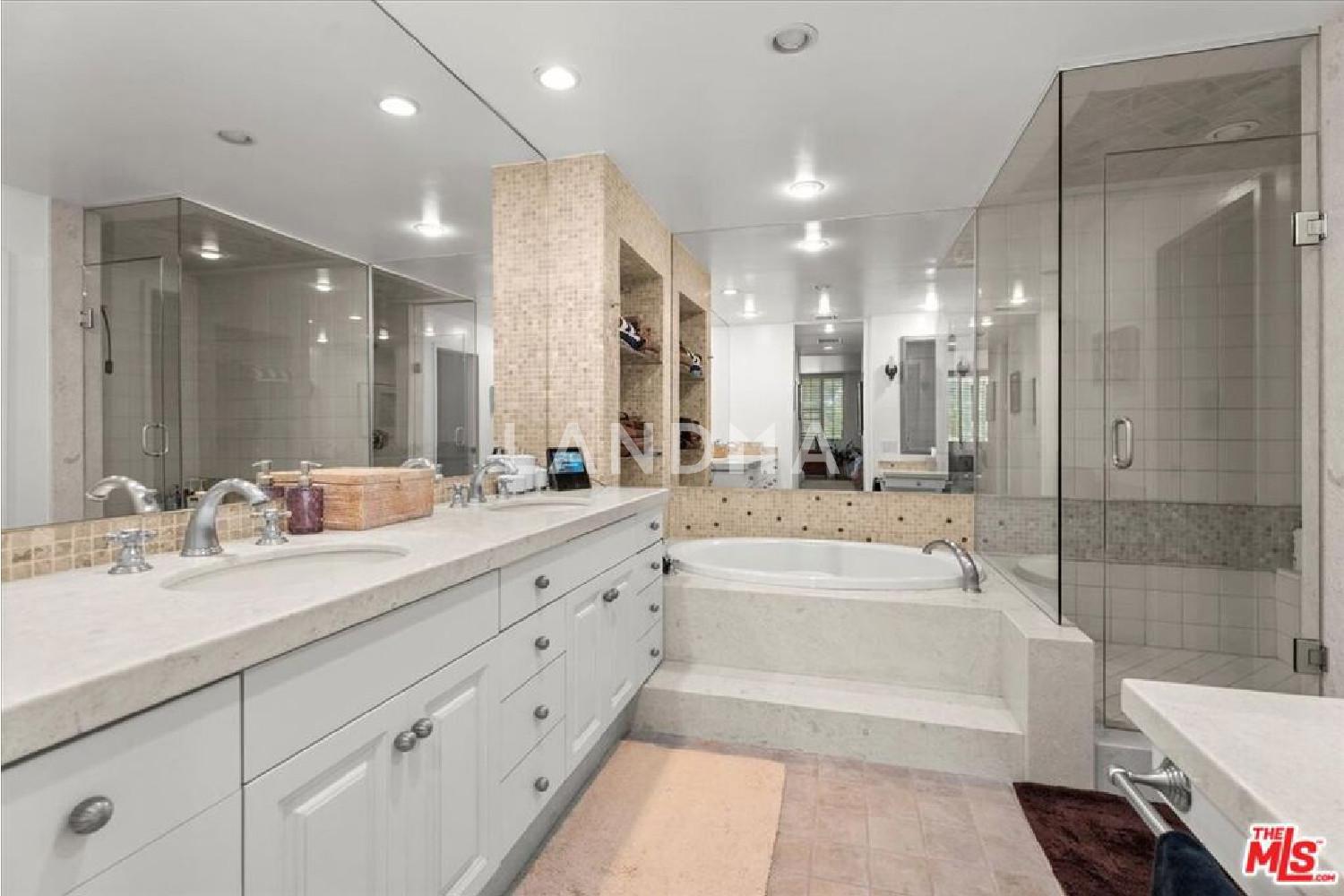 211 S Spalding Drive #N104 官网图片 7