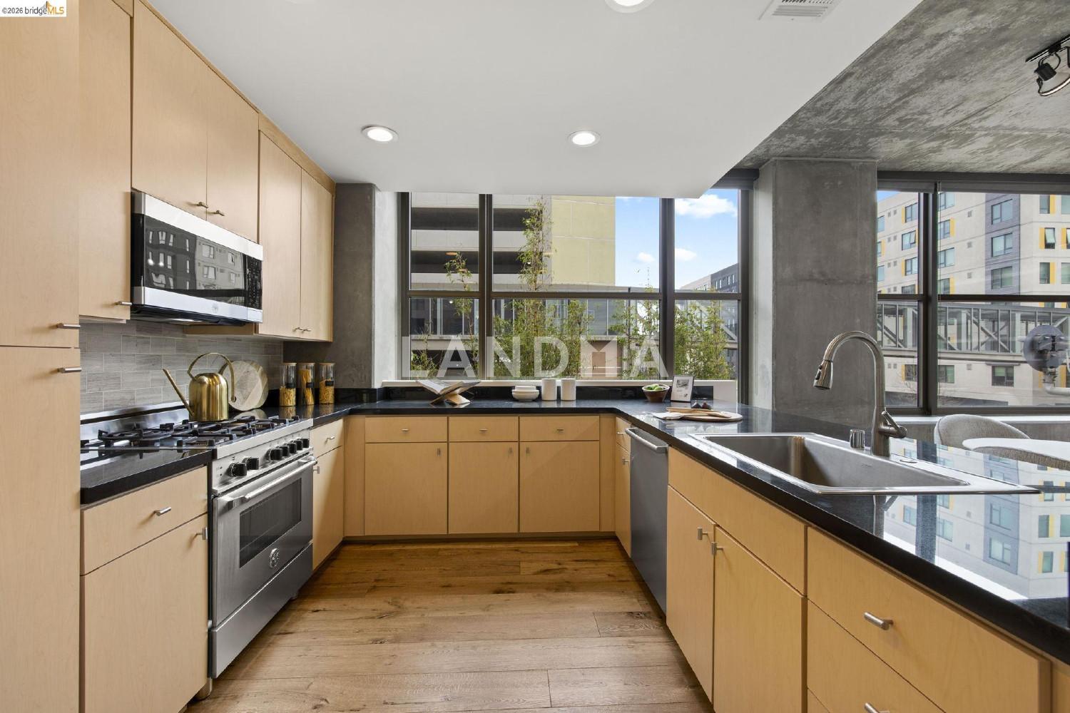 311 2nd St #311 官网图片 16
