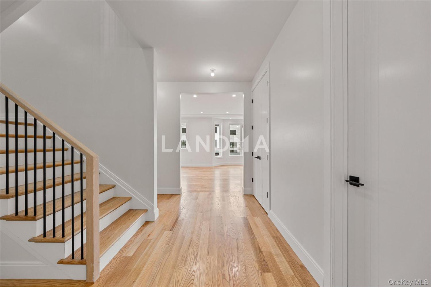 472 W Central Avenue  Unit 204 官网图片 6