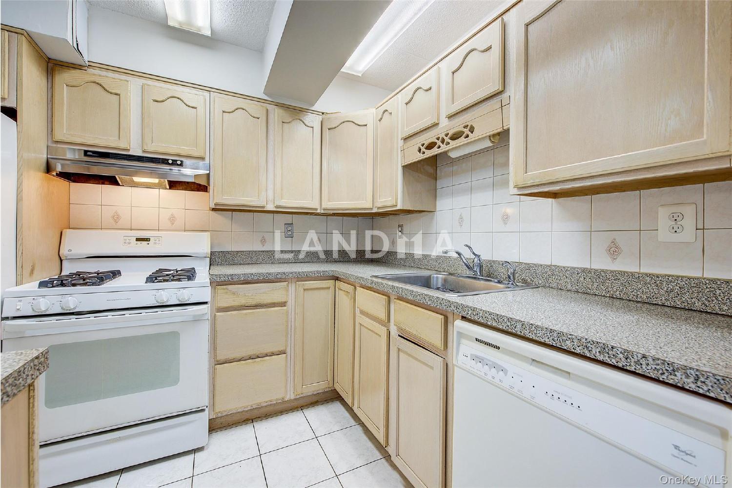 209-33 26th Avenue  Unit TJ 官网图片 11
