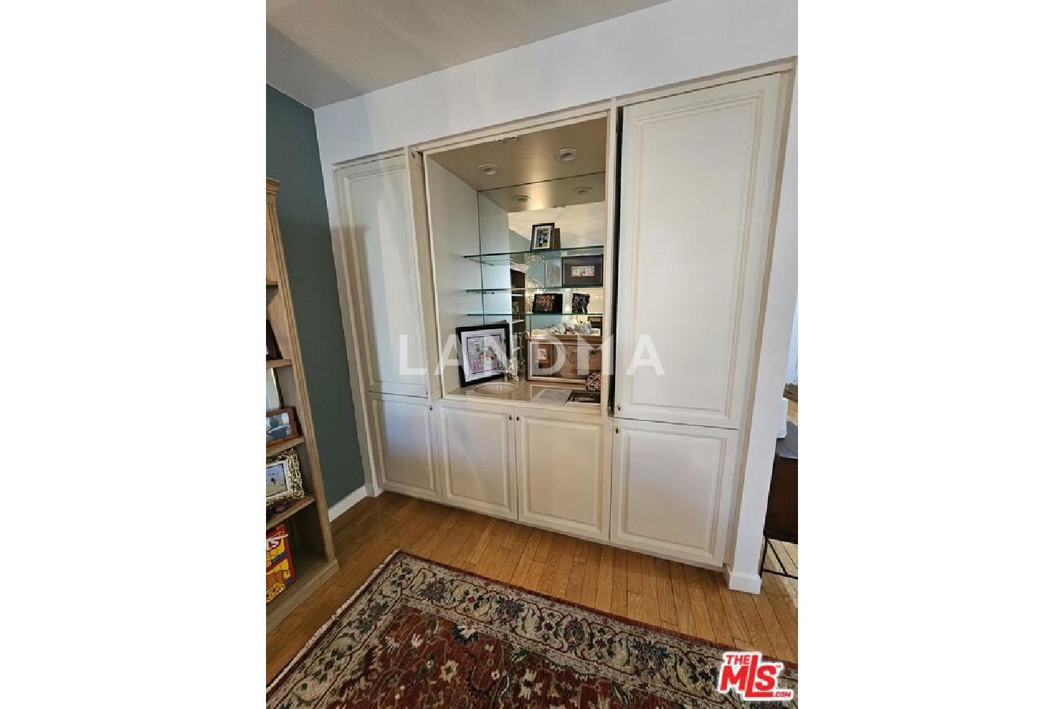 211 S Spalding Drive #N104 官网图片 24
