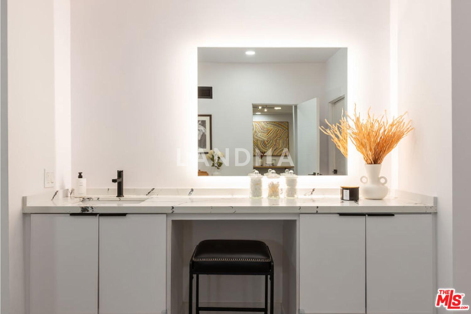 1210 N Kings Road #101 官网图片 20