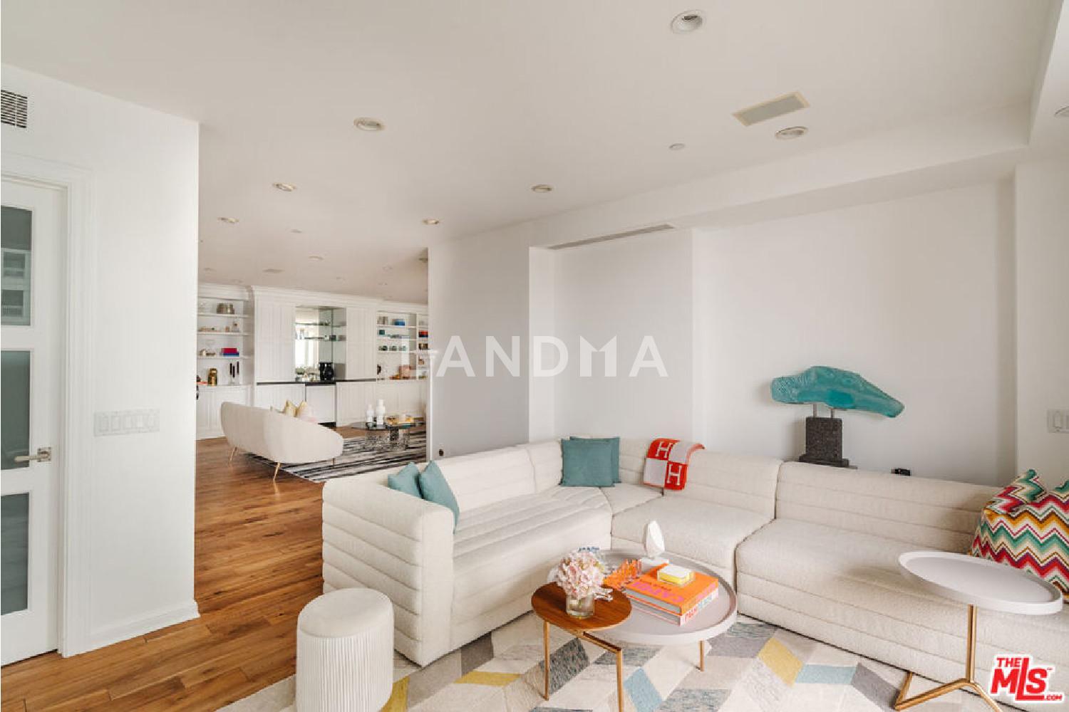 10375 Wilshire Boulevard #11H 官网图片 3