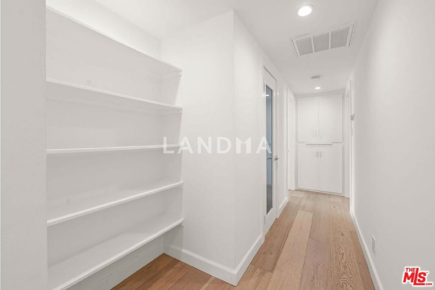 1525 N Hayworth Avenue #302 官网图片 33