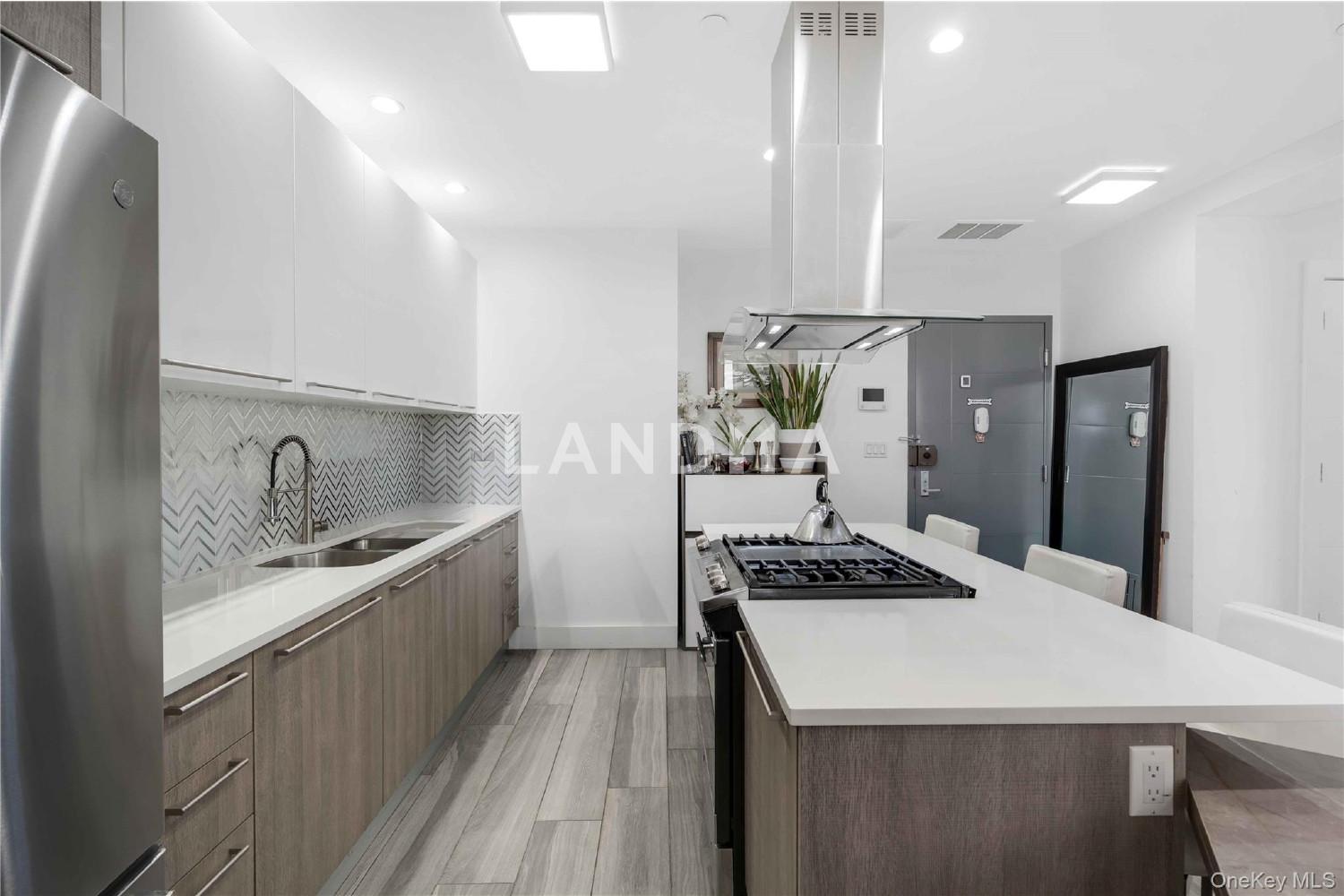 2222 Ocean Avenue  Unit PH-B 官网图片 9