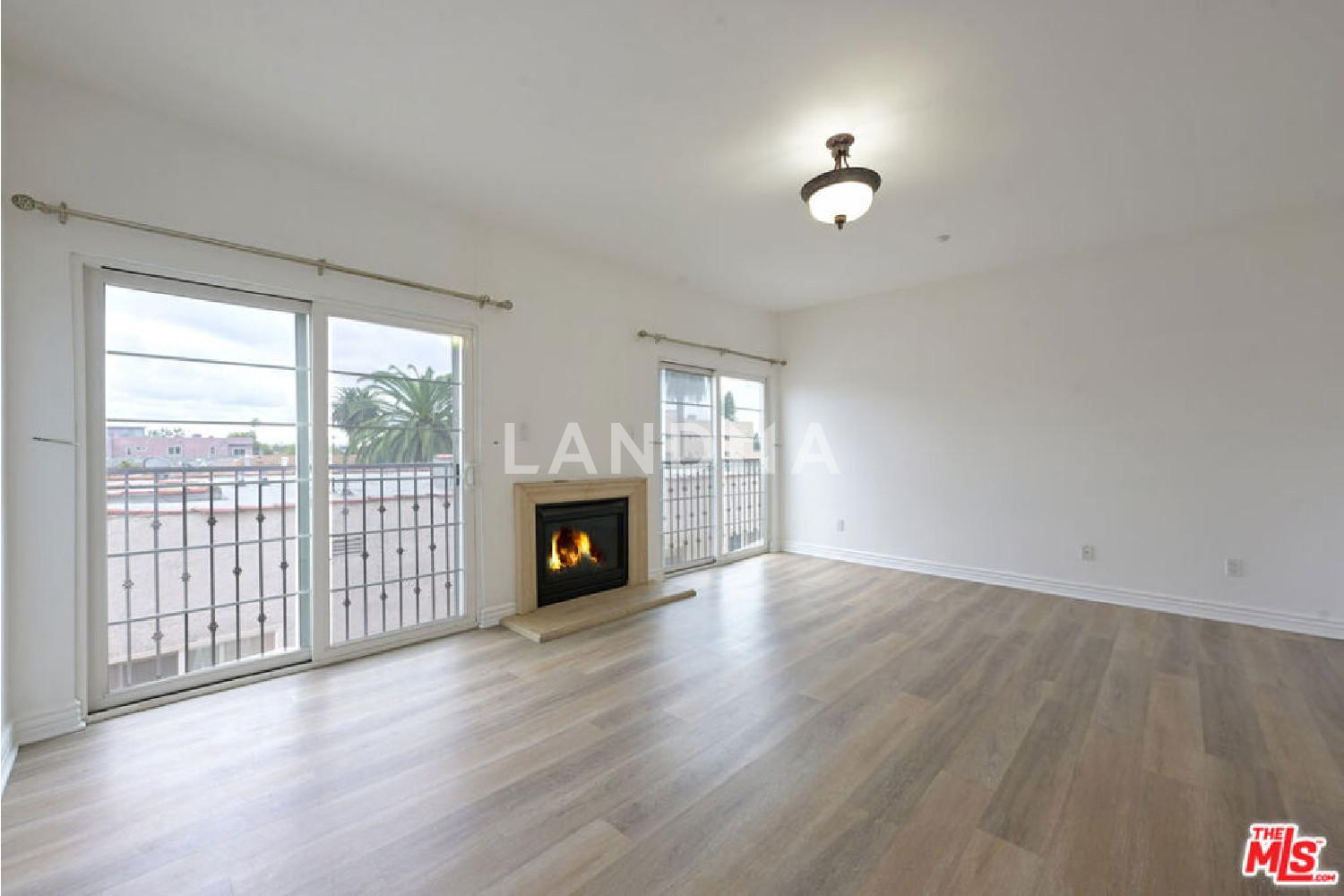 8555 Cashio Street #PH4 官网图片 15