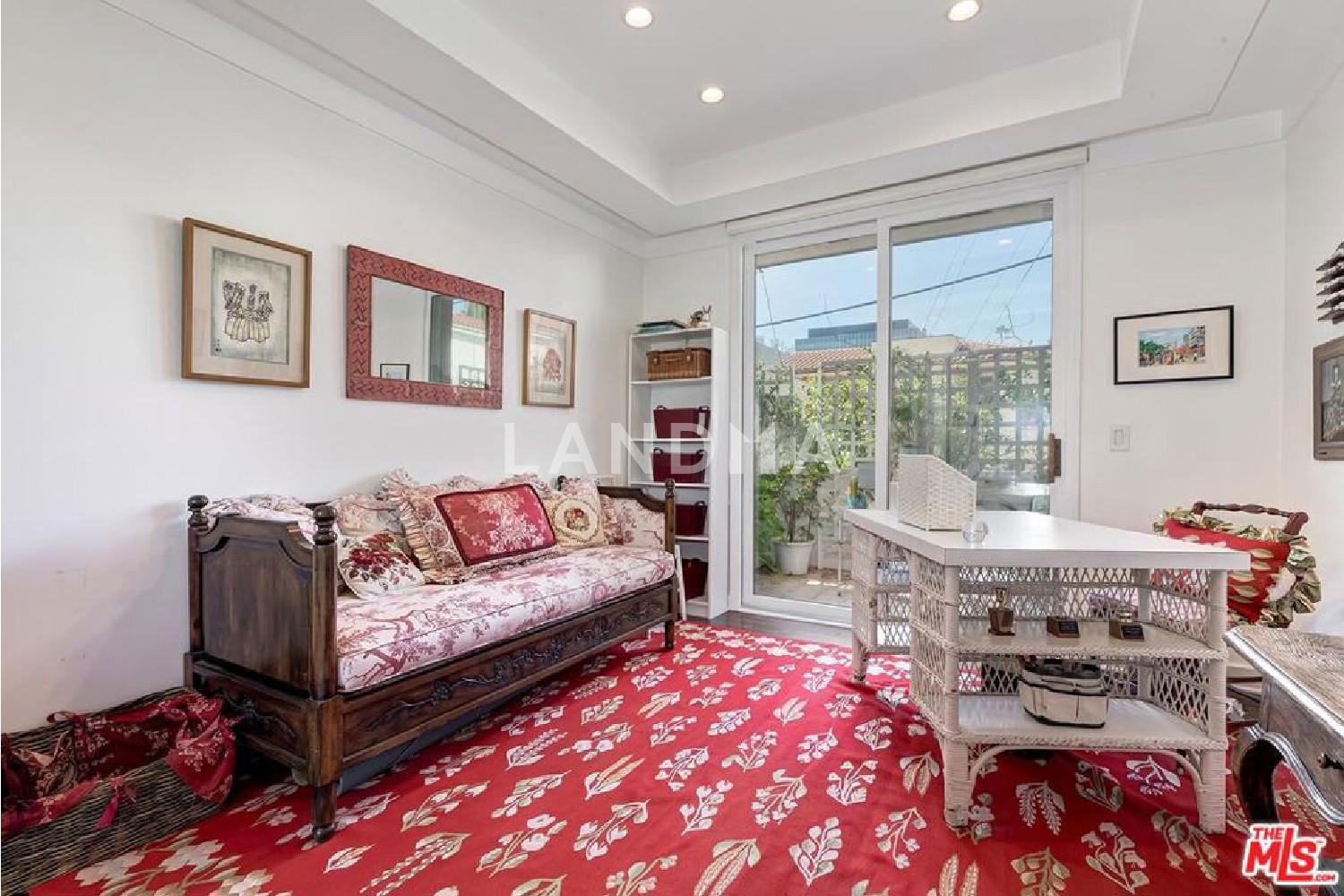 121 N Almont Drive #205 官网图片 13