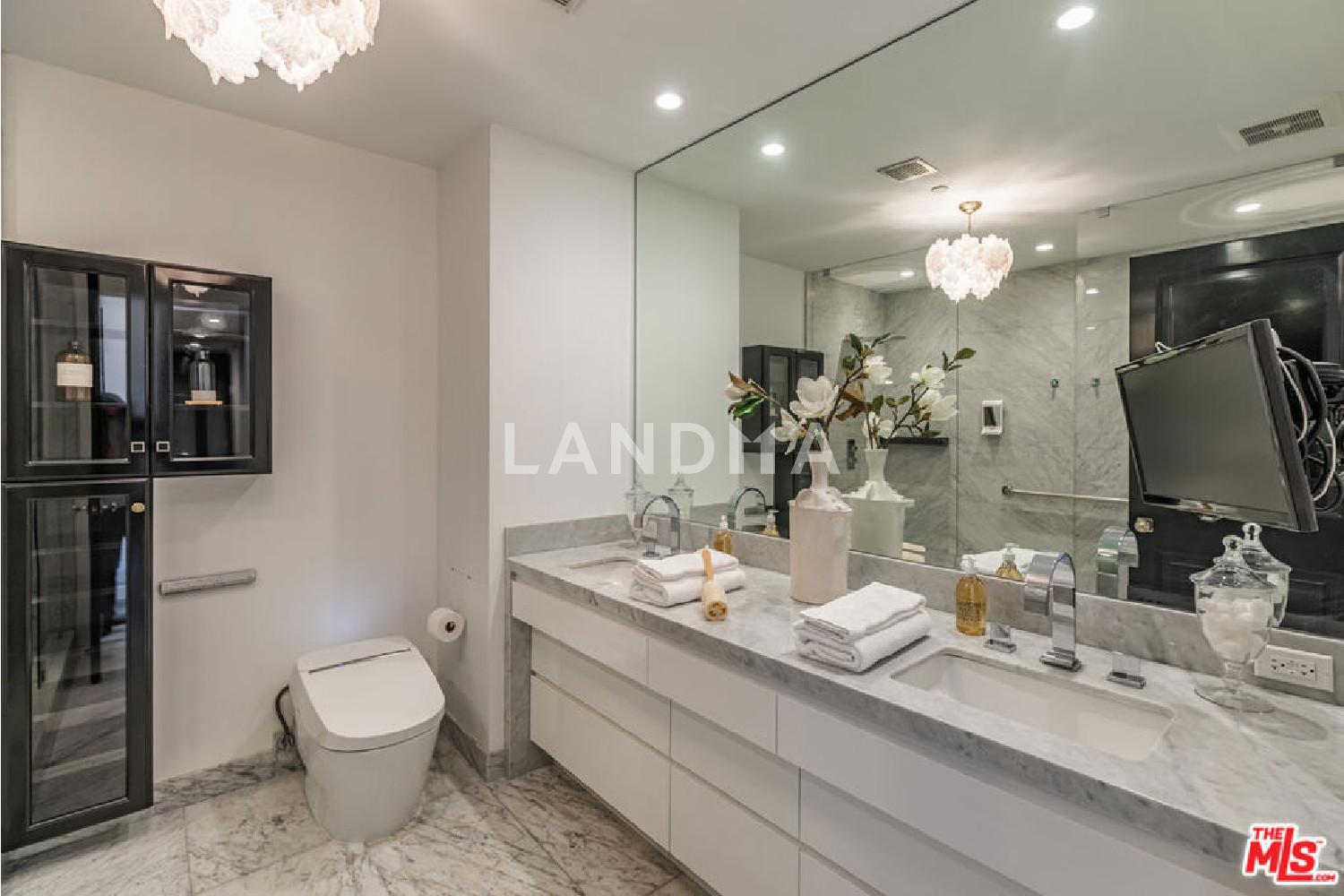 10727 Wilshire Boulevard #1702 官网图片 18