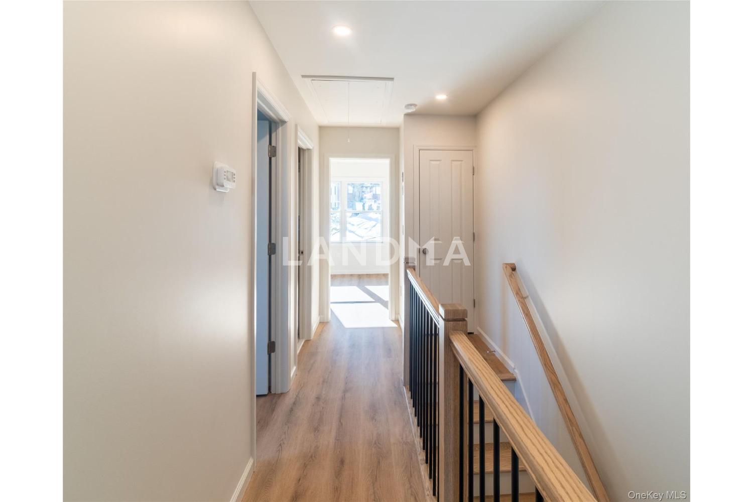 306 Regent Street  Unit B 官网图片 13