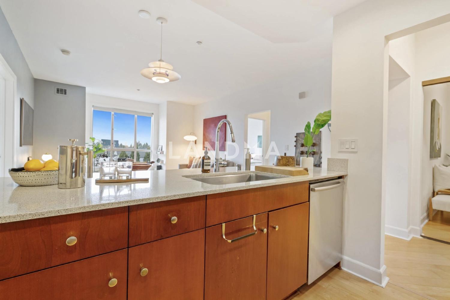 585 9th St #443 官网图片 8