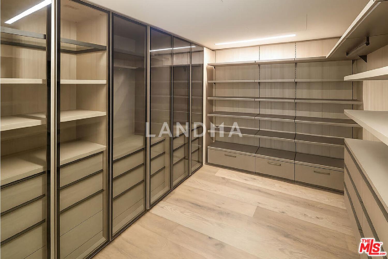 9000 W 3rd Street #208 官网图片 25