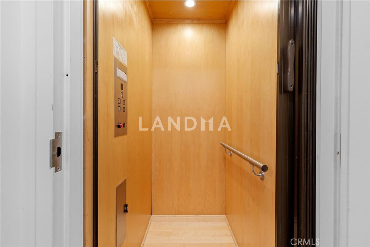 2323 S Beverly Glen Boulevard #9 官网图片 50