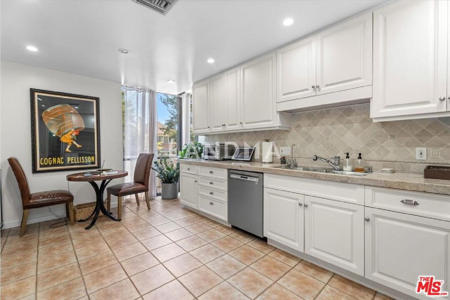 211 S Spalding Drive #N104 官网图片 9