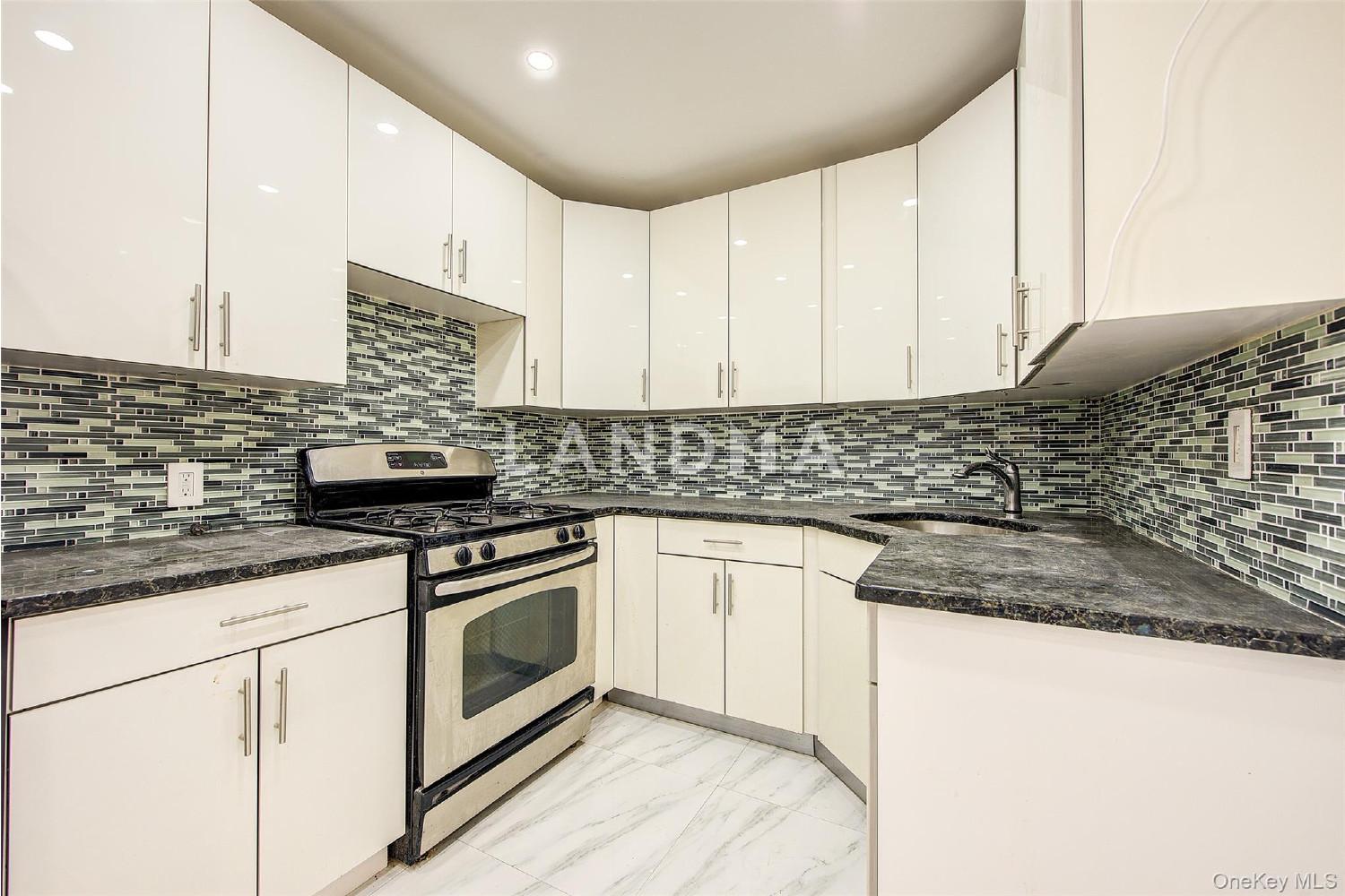 100-25 Queens Boulevard  Unit 2R 官网图片 19