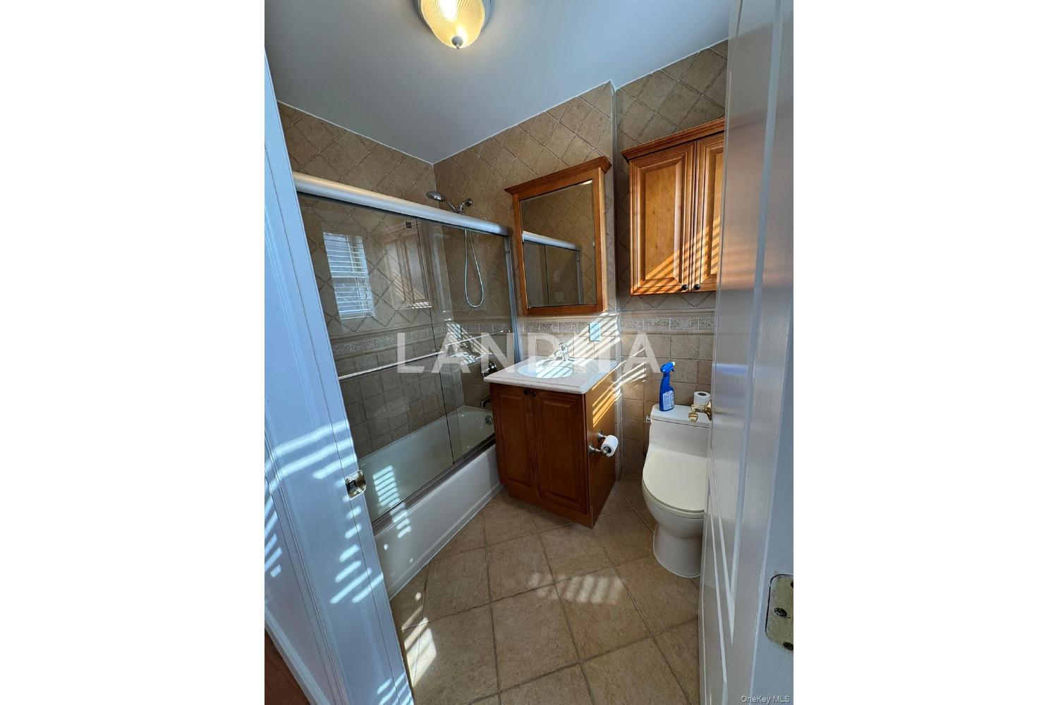 42-23 212 Street  Unit 3C 官网图片 7