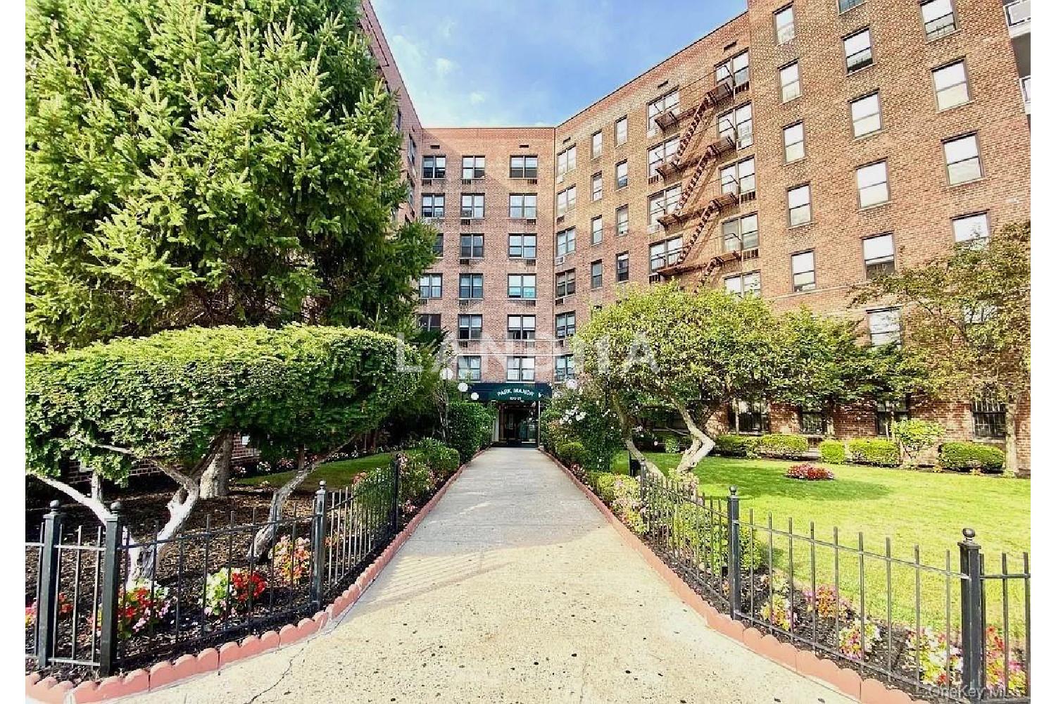 100-25 Queens Boulevard  Unit 7FF