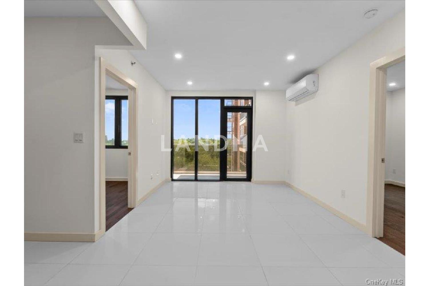 124-28 Queens Blvd.  Unit 8A 官网图片 2