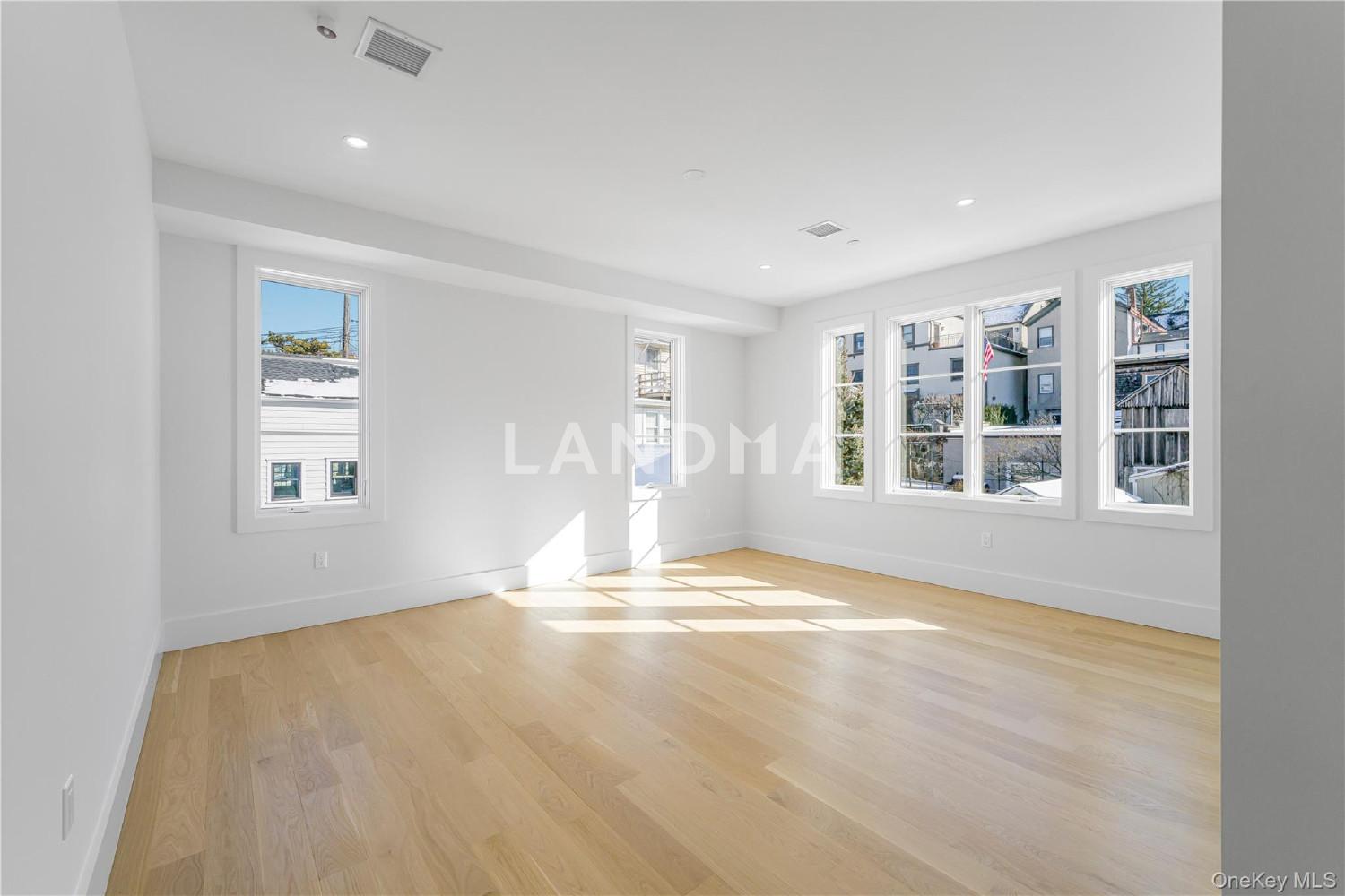 156 Palisade Street  Unit C 官网图片 8