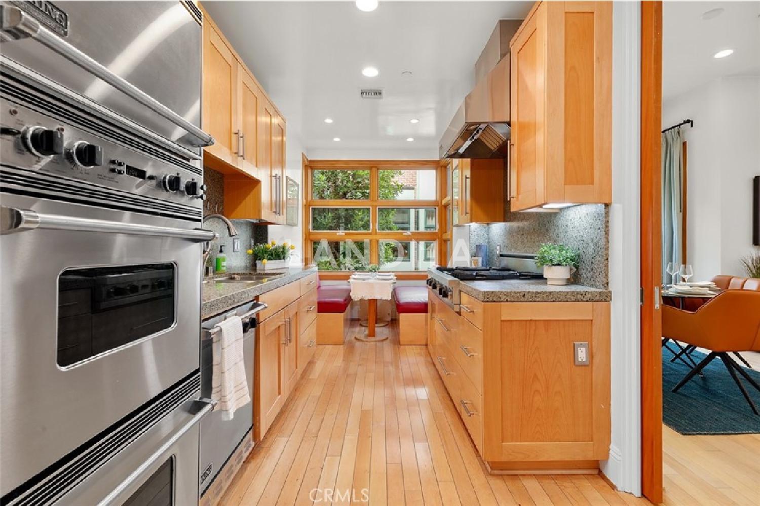 2323 S Beverly Glen Boulevard #9 官网图片 18