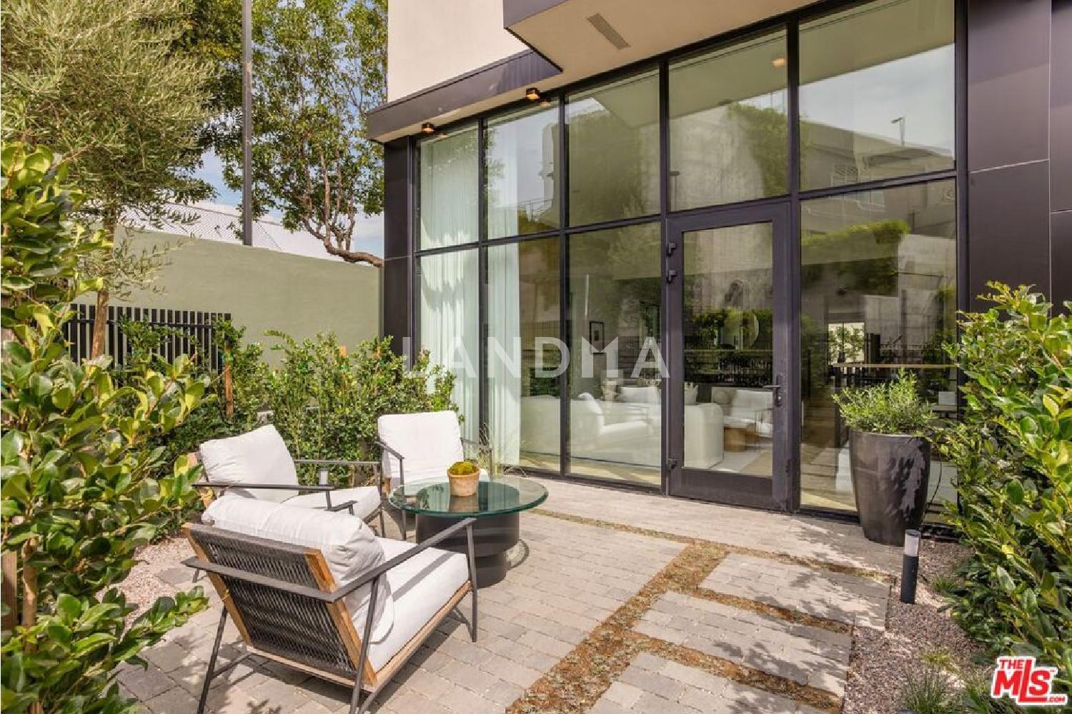 922 N West Knoll Drive 官网图片 5