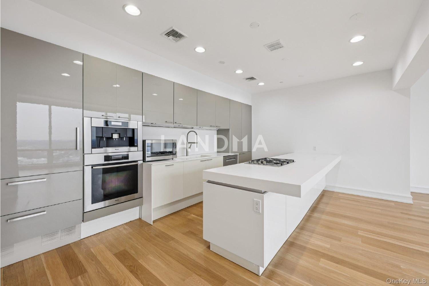 1 Renaissance Square  Unit PH40C