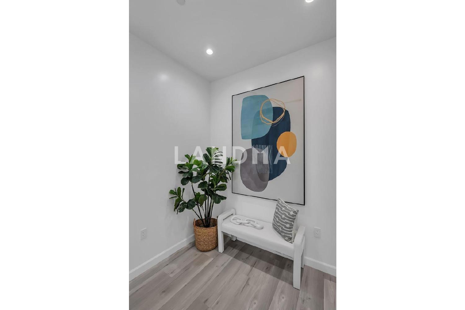 889 McLellan Drive #210 官网图片 20