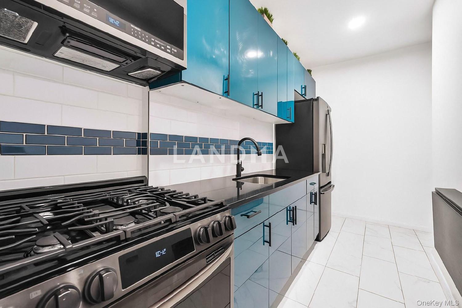 3420 83rd Street  Unit 4F 官网图片 8