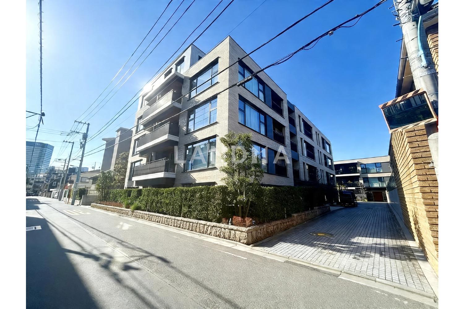 ジオ市ヶ谷払方町彩の館
