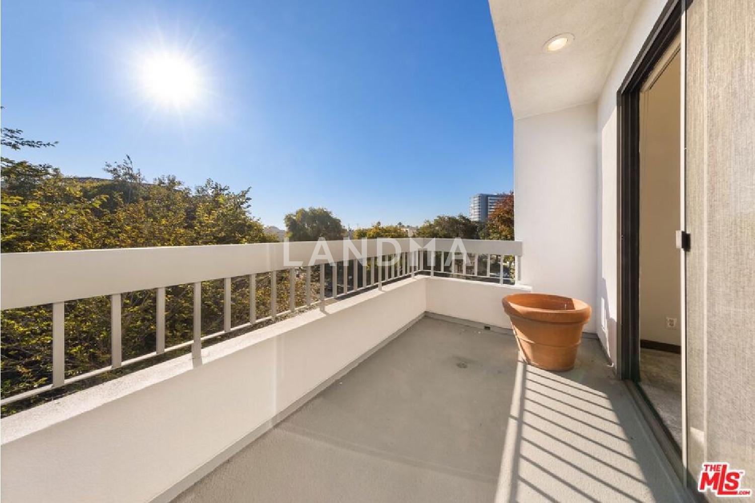1220 Roxbury Drive #302 官网图片 4