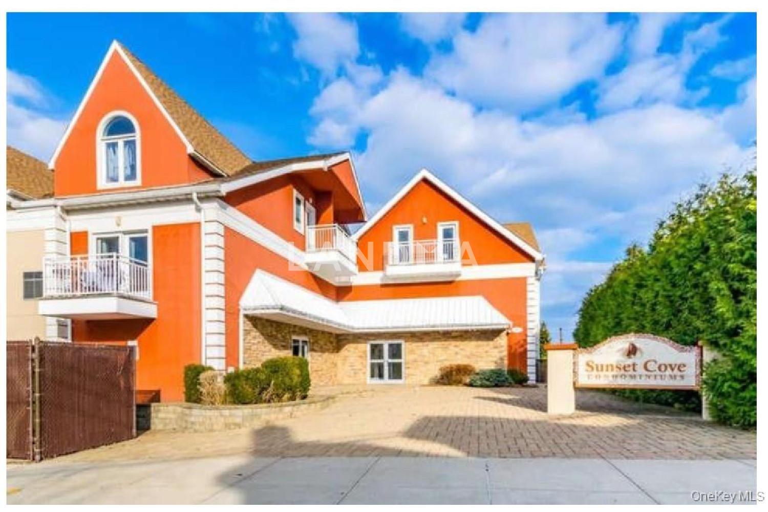 1490 Outlook Avenue  Unit 1A