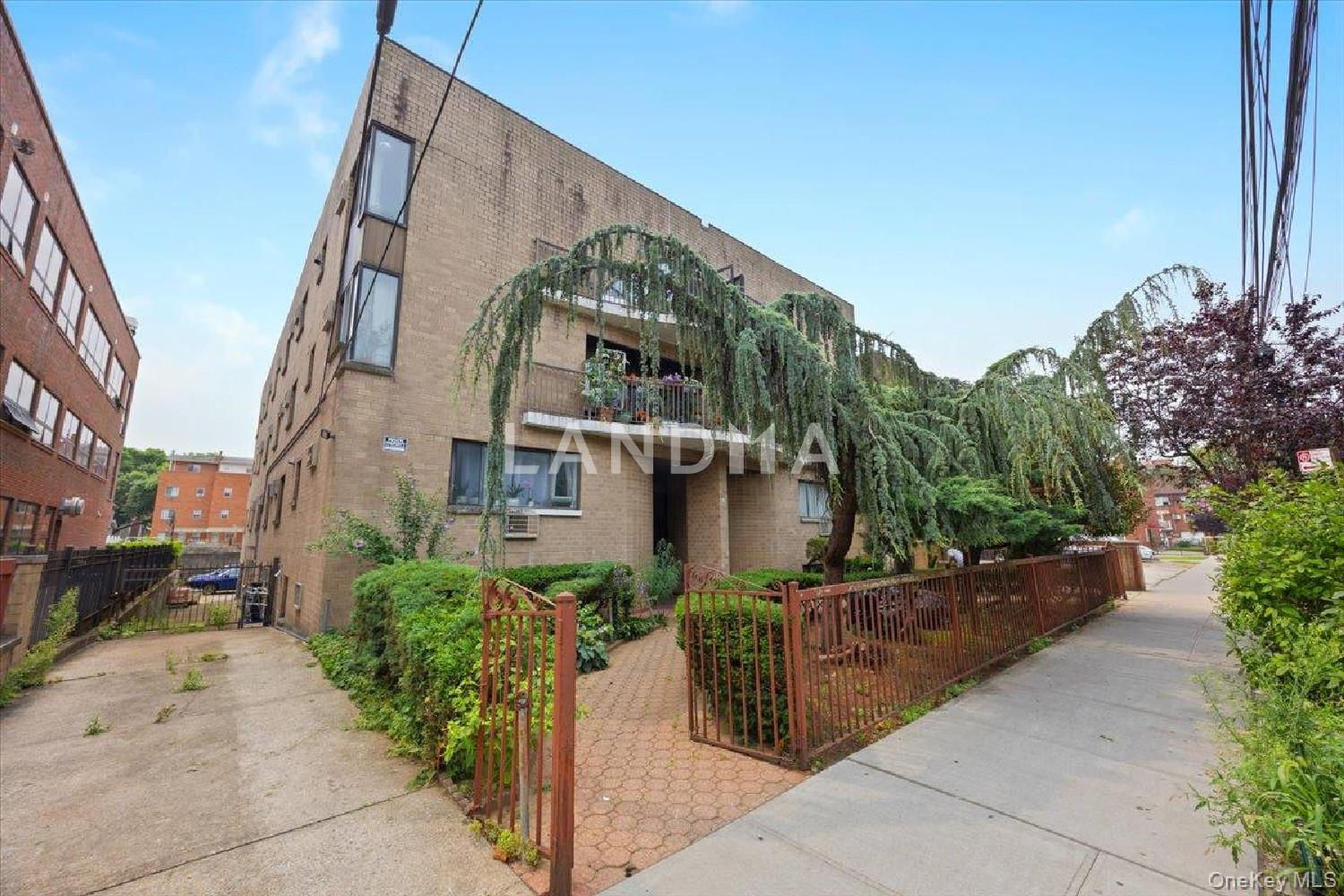 147-26 Roosevelt Ave  Unit L1