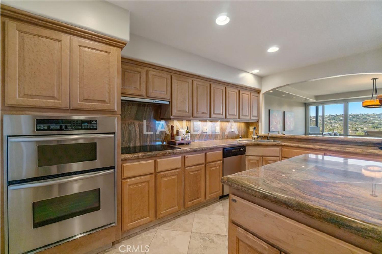 875 Comstock Avenue #16A 官网图片 13