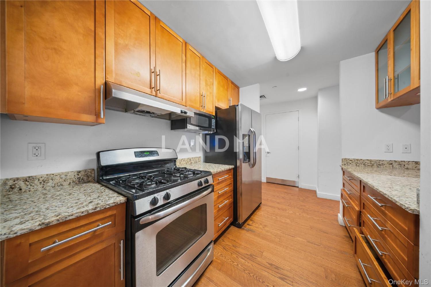 40-22 College point Boulevard  Unit 6H 官网图片 9