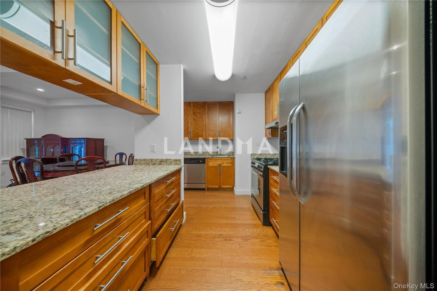 40-22 College point Boulevard  Unit 6H 官网图片 8