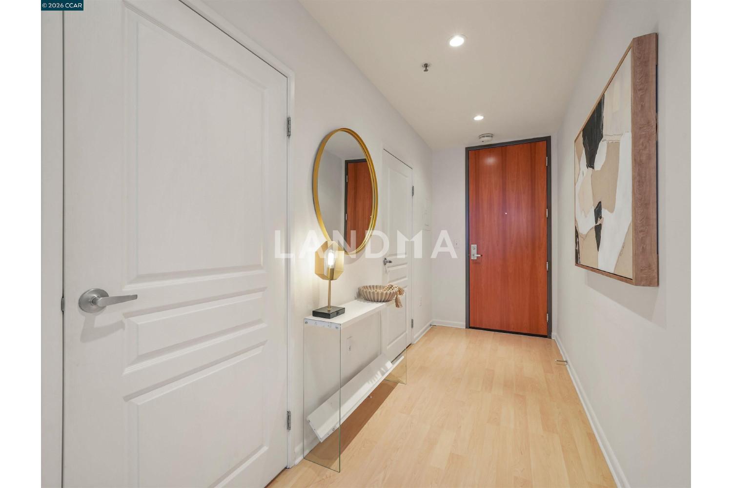 5855 Horton Street #526 官网图片 4