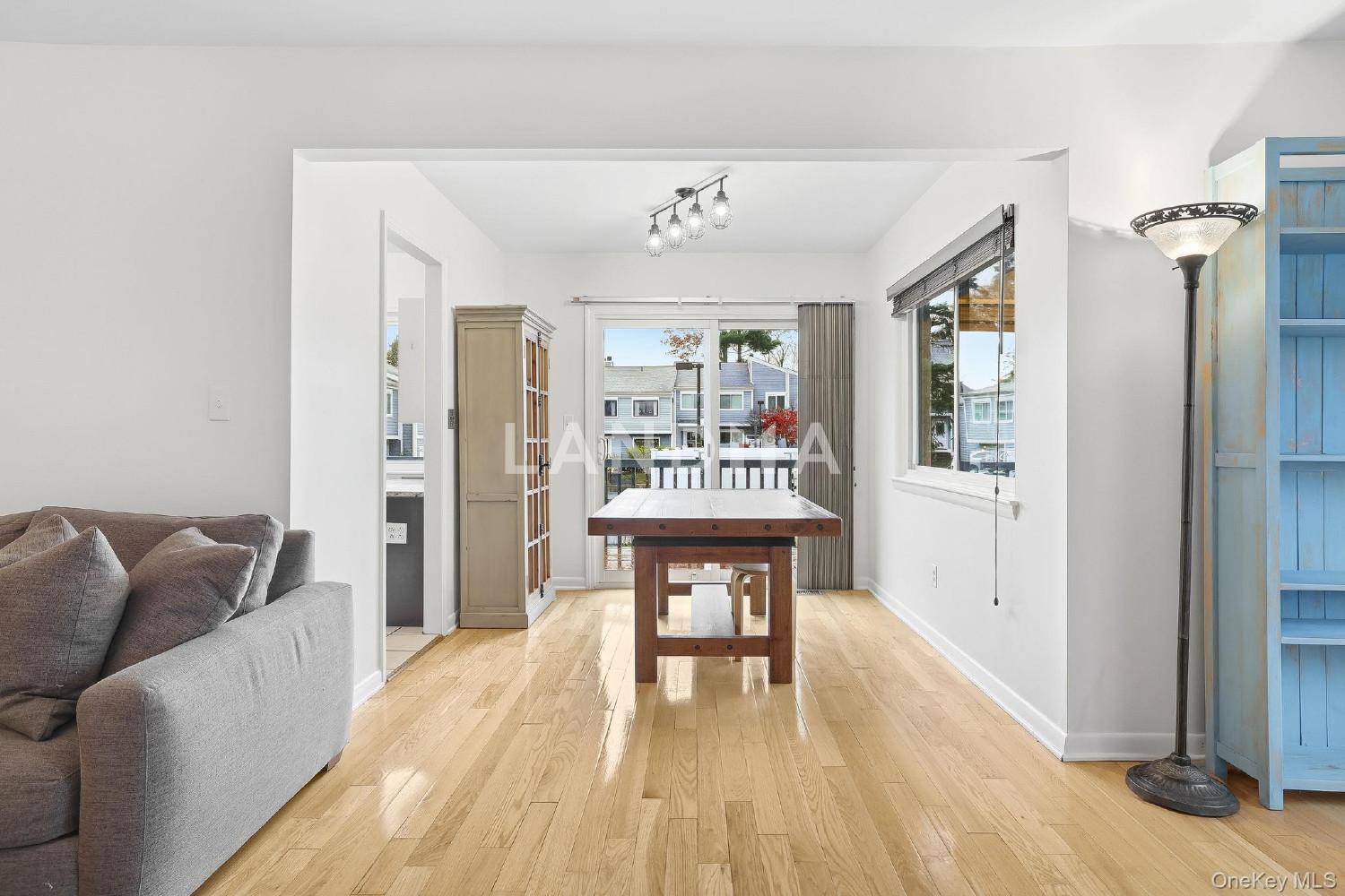 25 Barker Street  Unit 315 官网图片 11