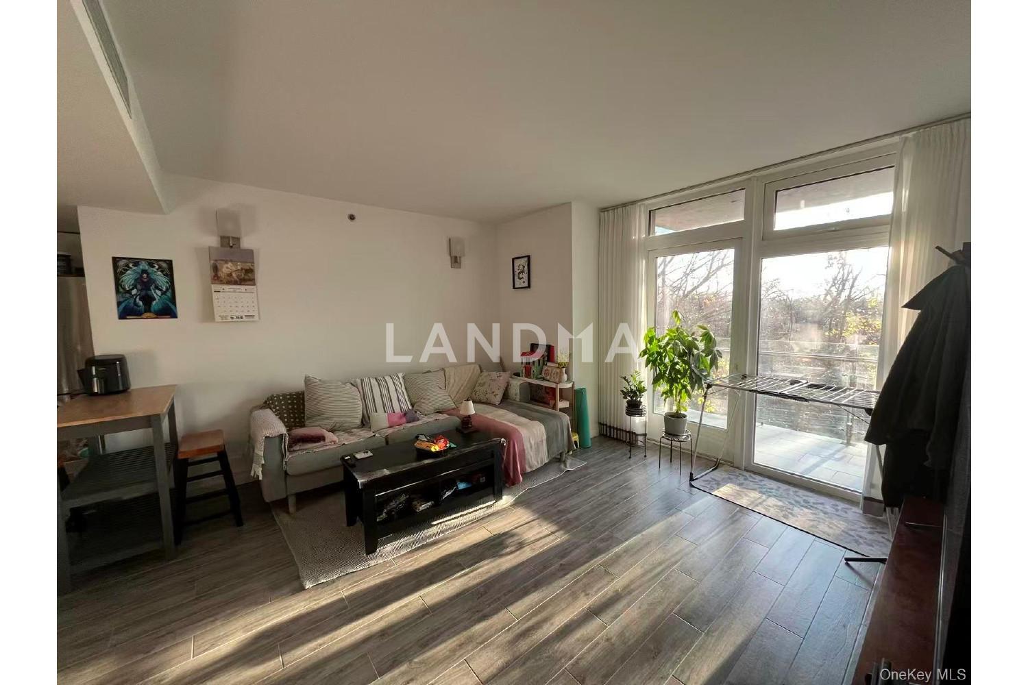 6518 Austin Street  Unit 4G 官网图片 4