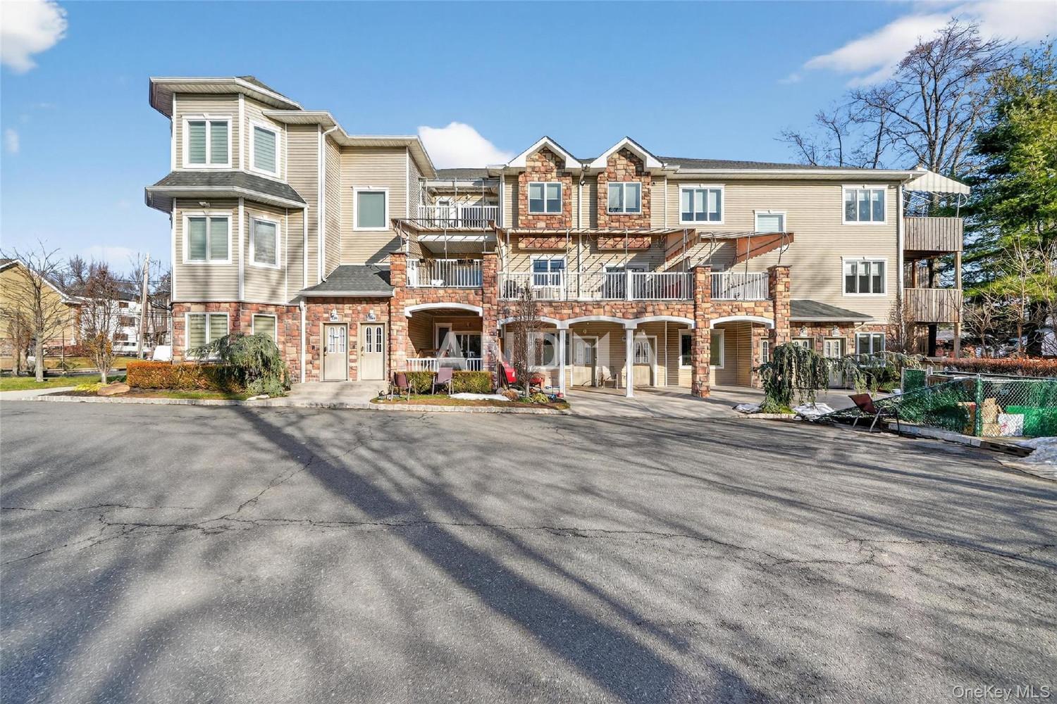 2 Bluefield Drive  Unit 103