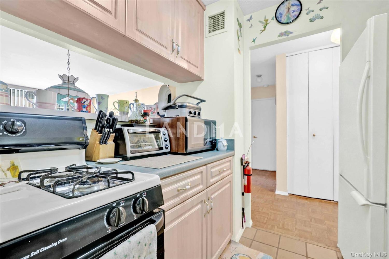 138-35 Elder Avenue  Unit 6B 官网图片 7