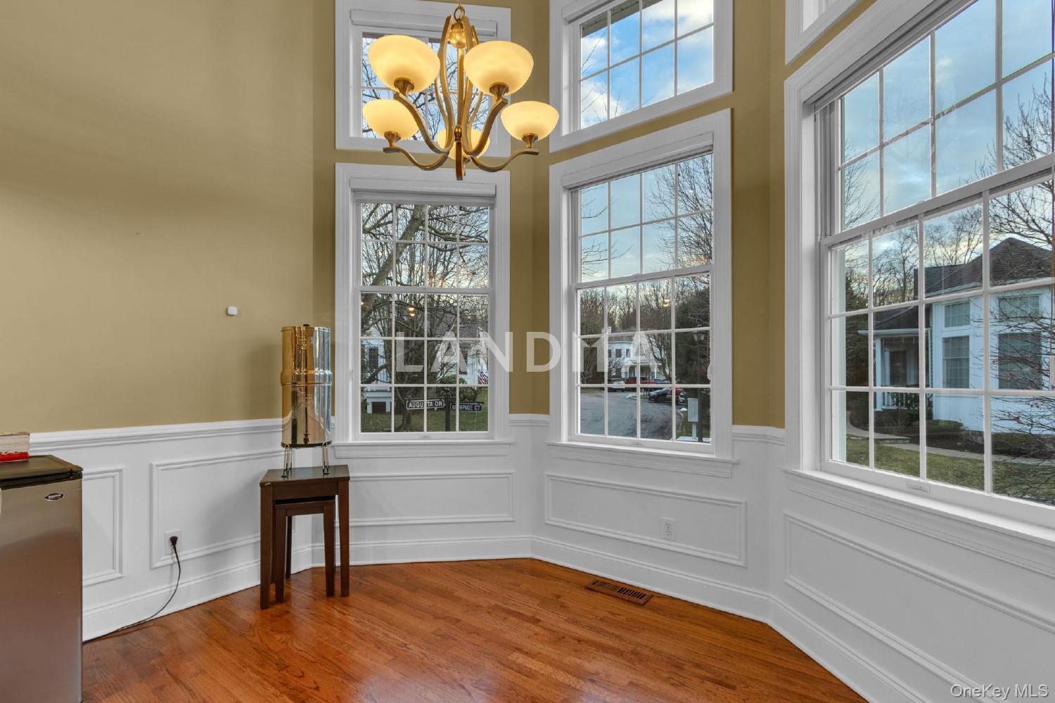 2 Bethpage Court 官网图片 13