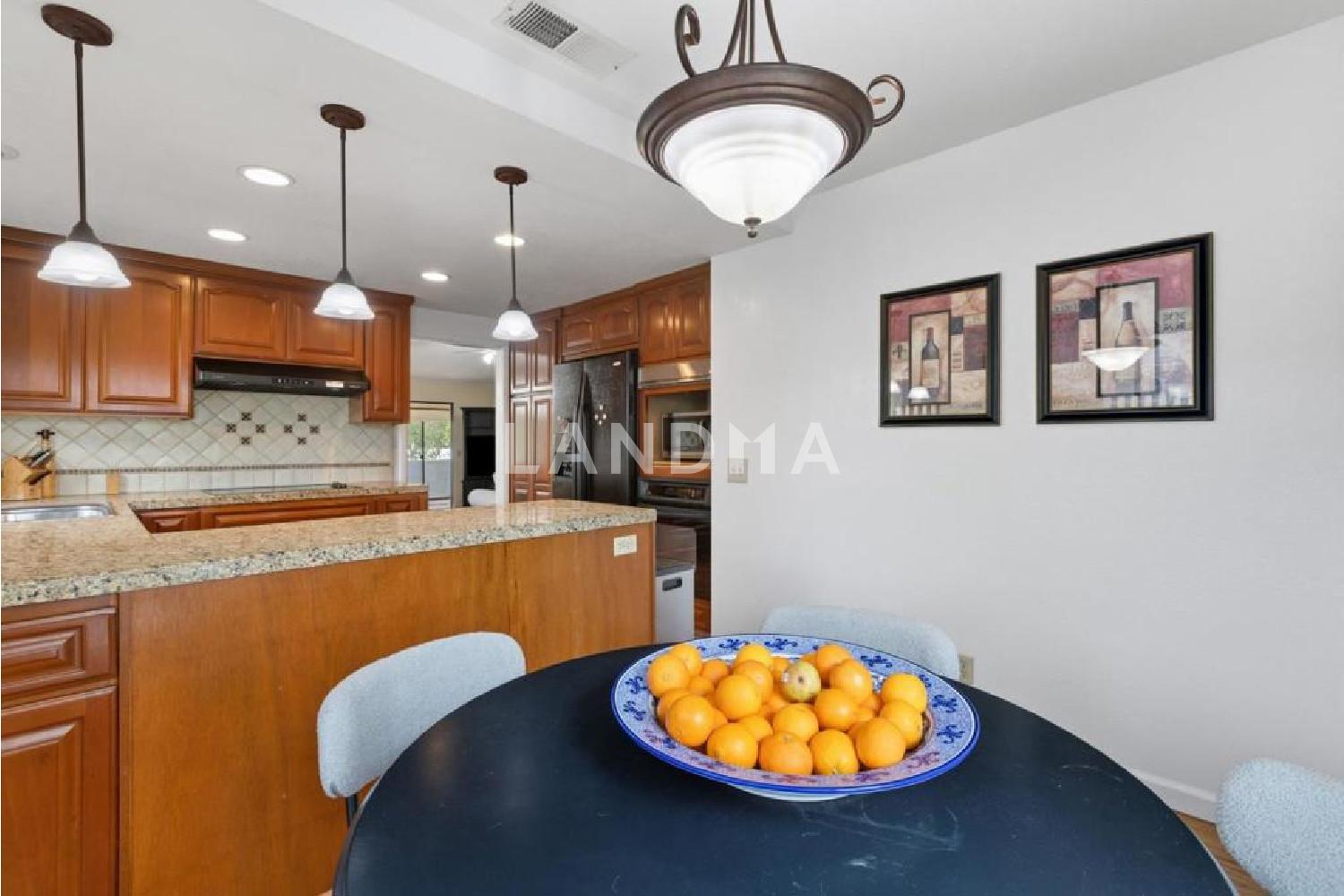 8449 Traminer Court 官网图片 19