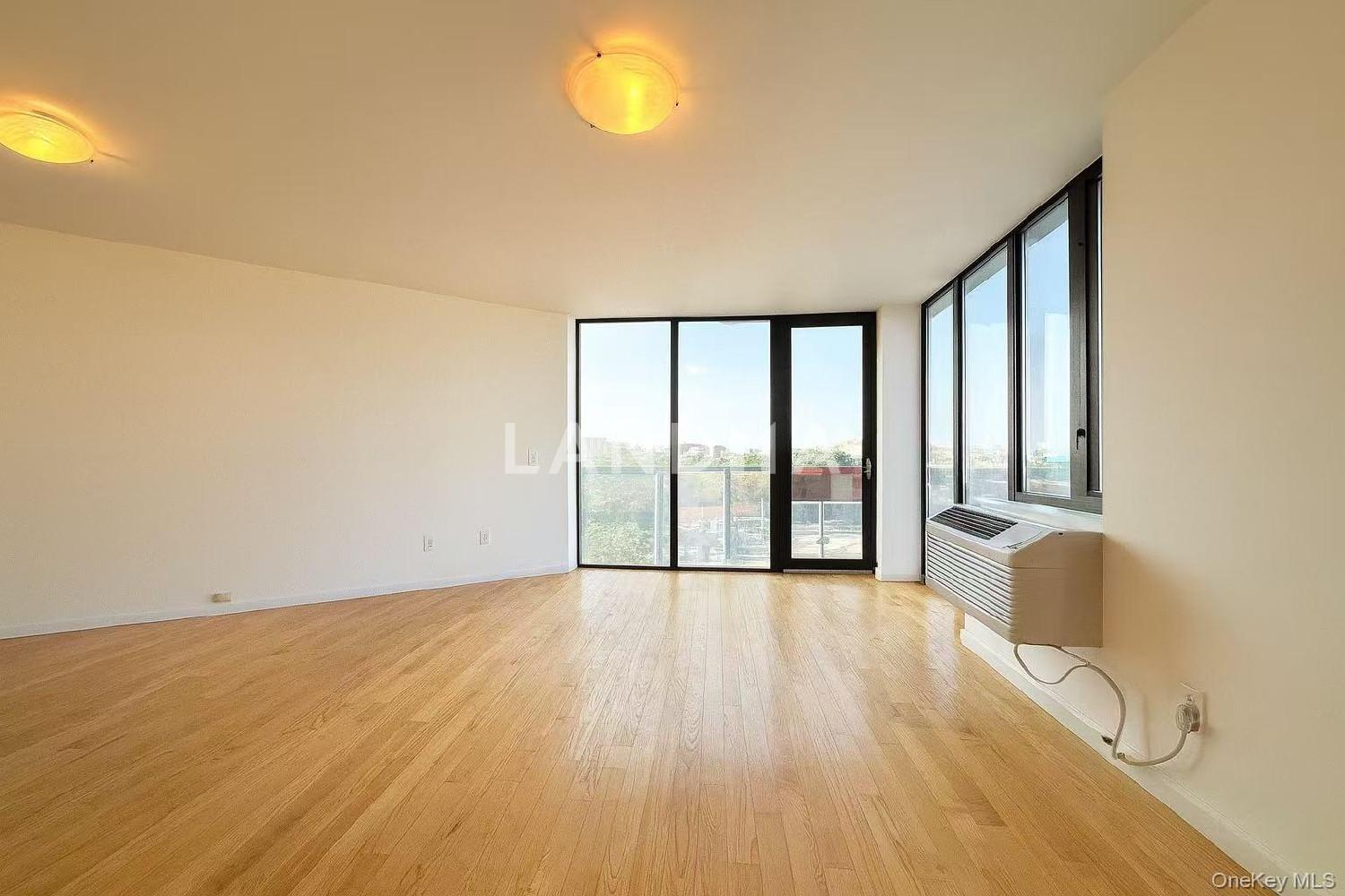6070 Woodhaven Boulevard  Unit 4E
