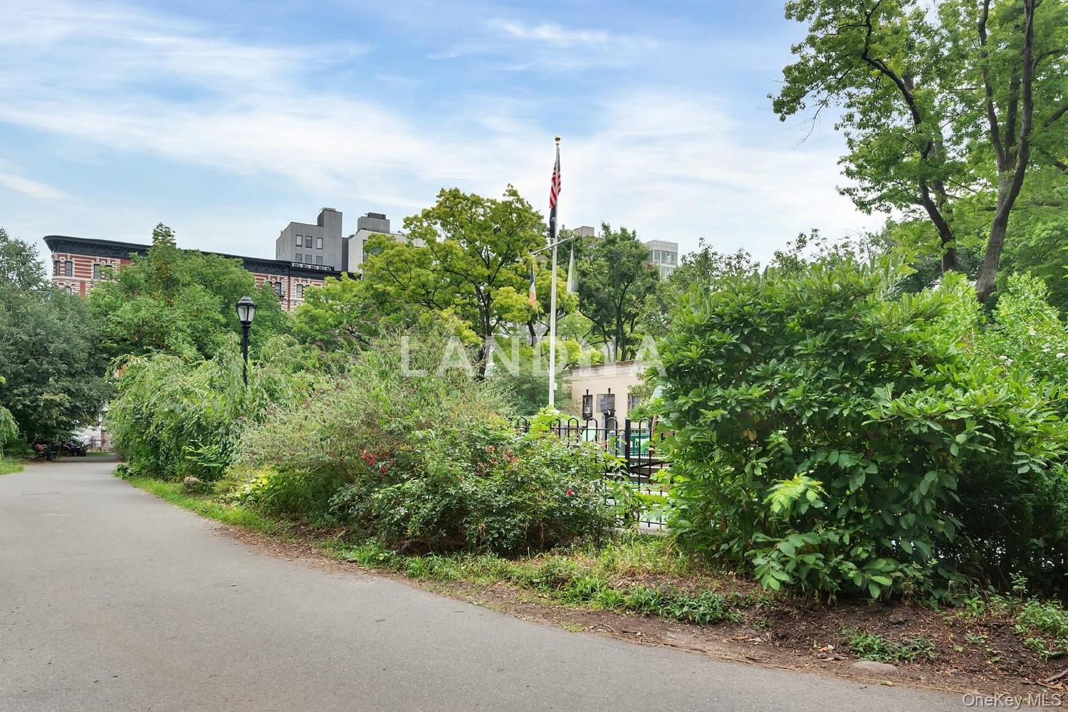 2280 Frederick Douglass Boulevard  Unit 11D 官网图片 19