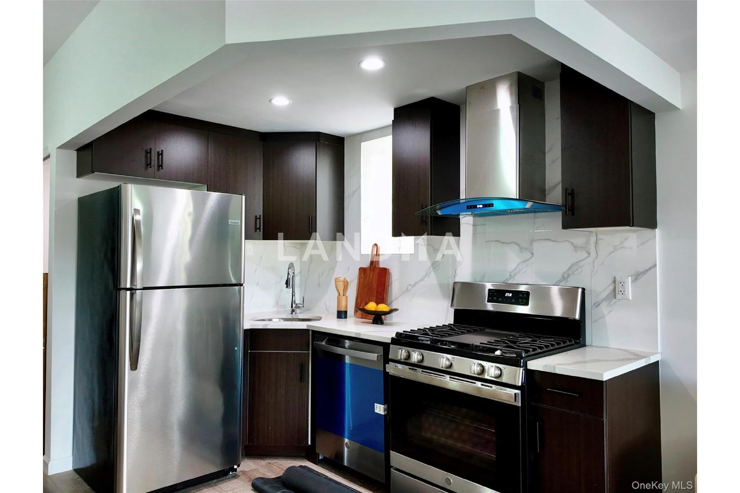 9730 64th Avenue  Unit #7A 官网图片 4