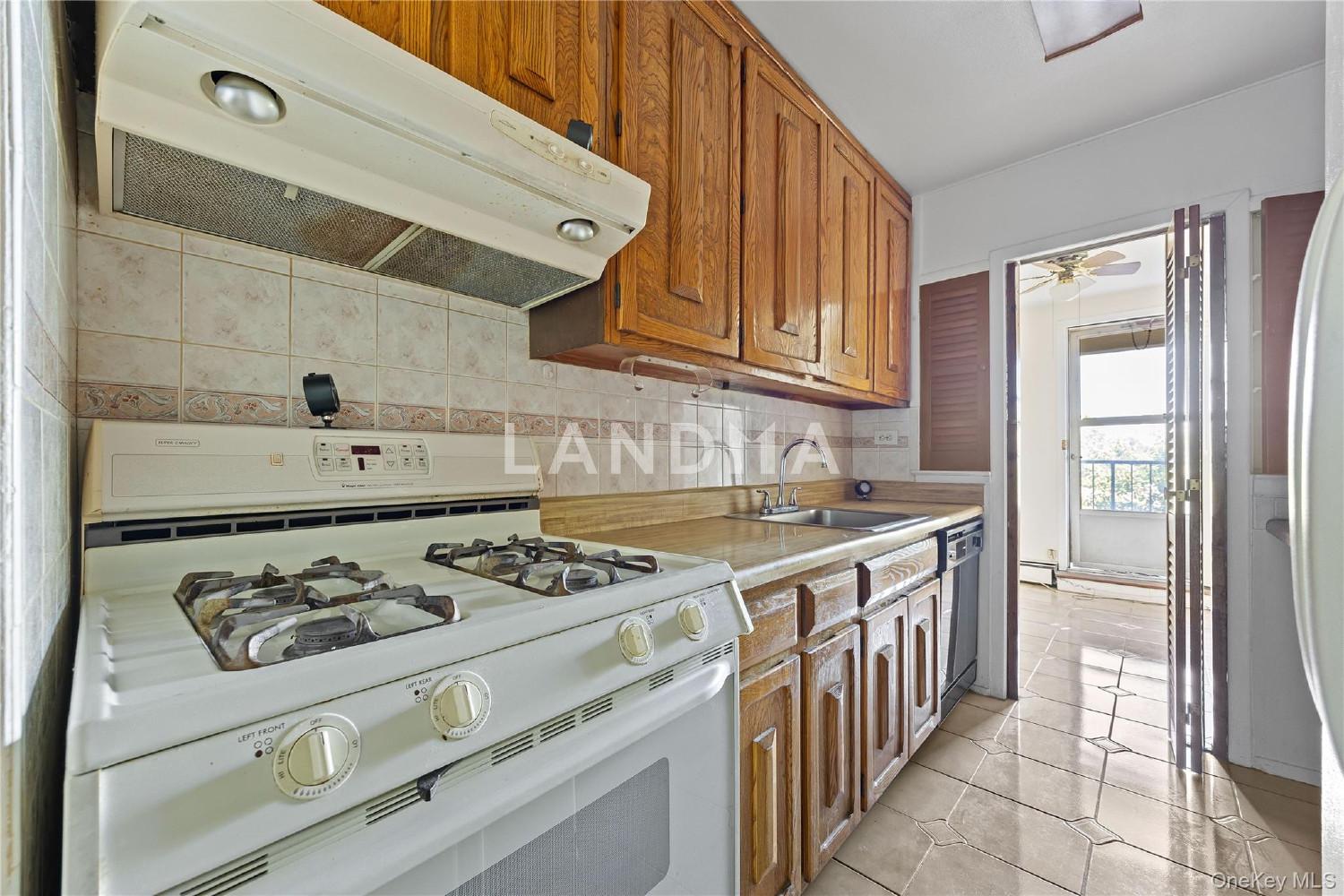 140-55 34th Avenue  Unit 3E 官网图片 3