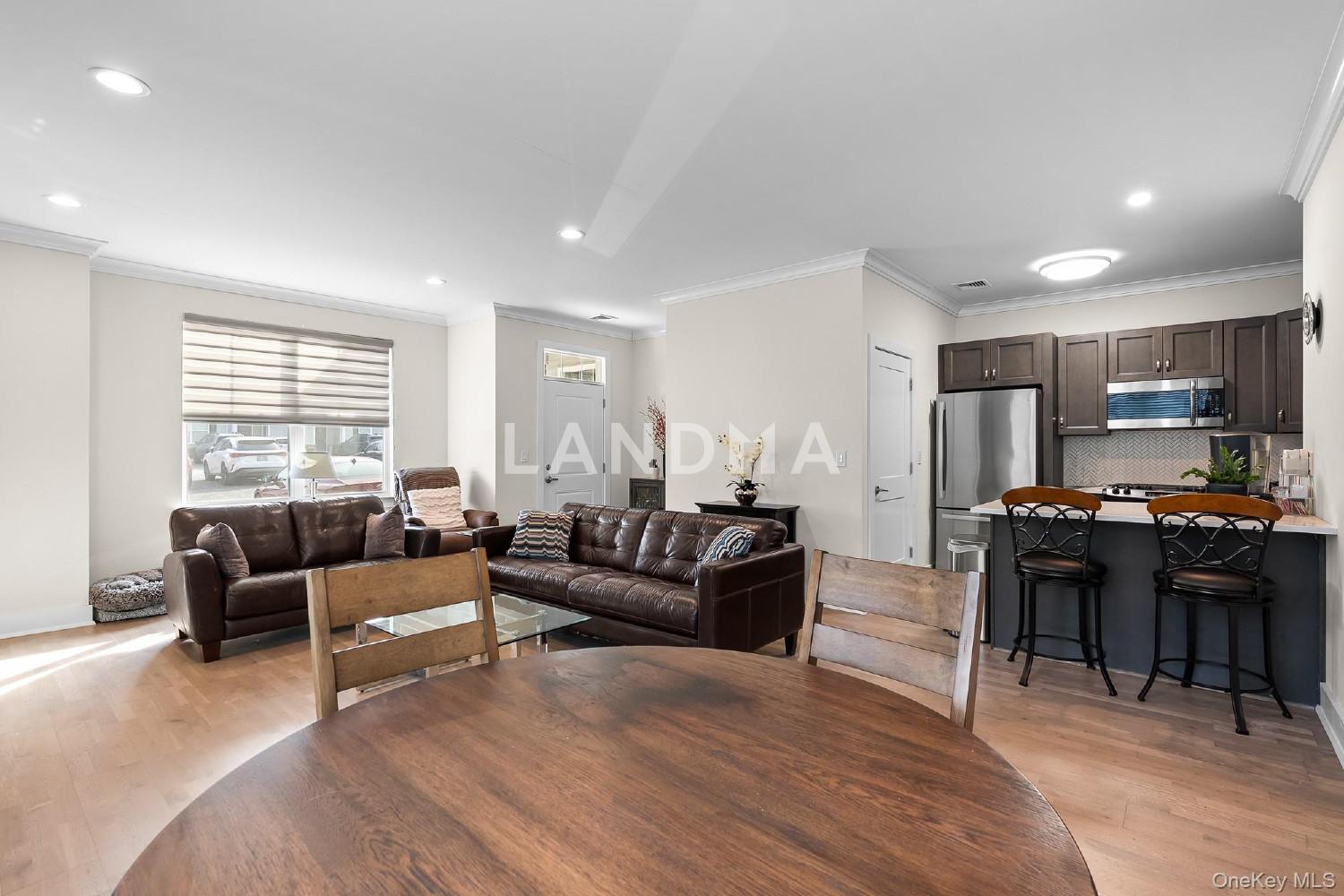 709 Breton Way 官网图片 5