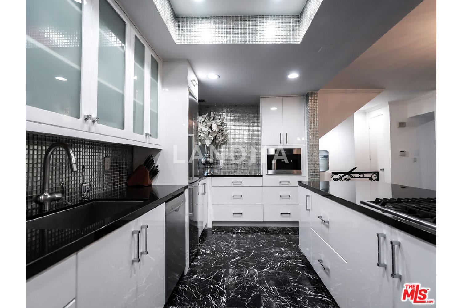 9321 Burton Way #A 官网图片 7