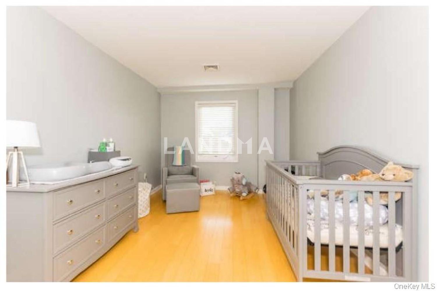 1490 Outlook Avenue  Unit 1A 官网图片 8