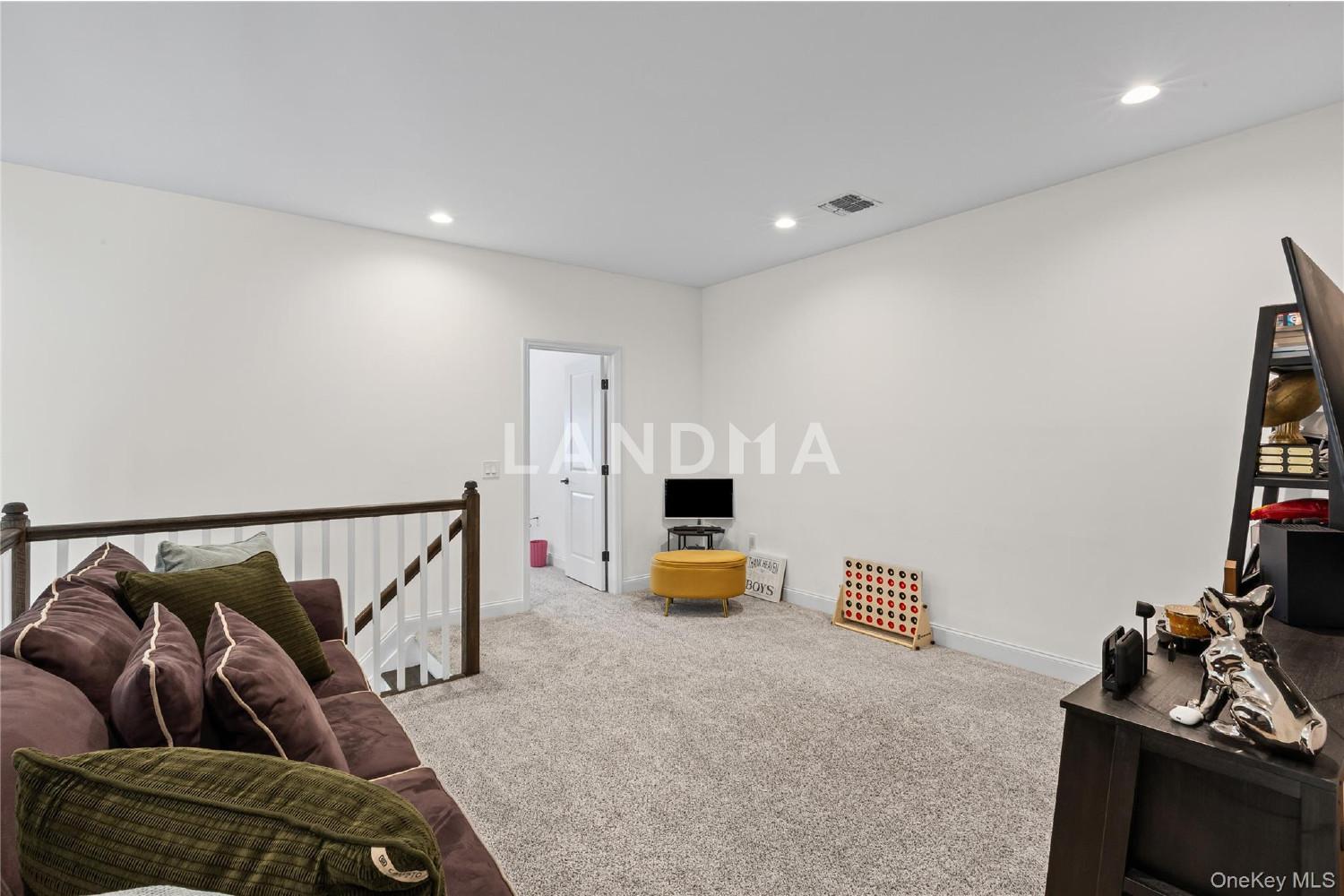 366 Wavell Avenue 官网图片 18